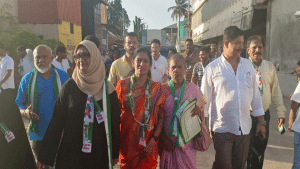 Mangaluru: JD(S) candidate Sumathi S Hegde campaigns in Bandar