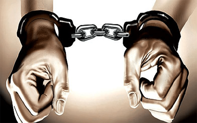 Four arrMan arrested for slitting anganwadi worker's noseested for trying to kidnap hair seller girl