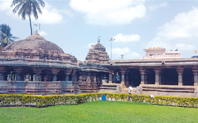 Chandramouleshwara temple