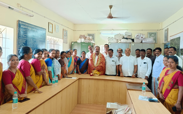 Mla Gurme Suresh Shetty felicitated by Belle Gram Panchayat