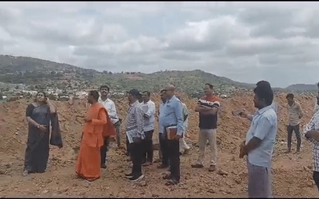 Deputy Commissioner visits mahadeshwara statue in protest demanding sighting of statue