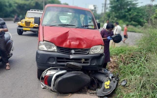 Car collides with scooter carrying elderly couple in Kadri