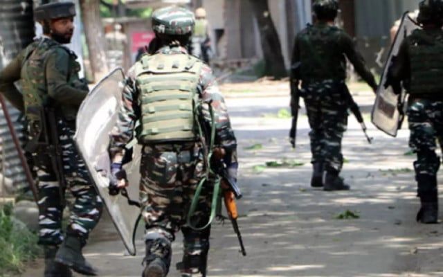 Two Lashkar-e-Taiba terrorists killed in Shopian encounter