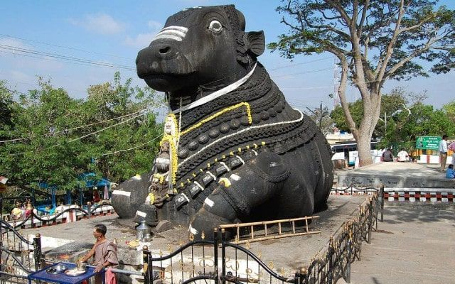 Devotees to visit Chamundi Hill to remain closed today